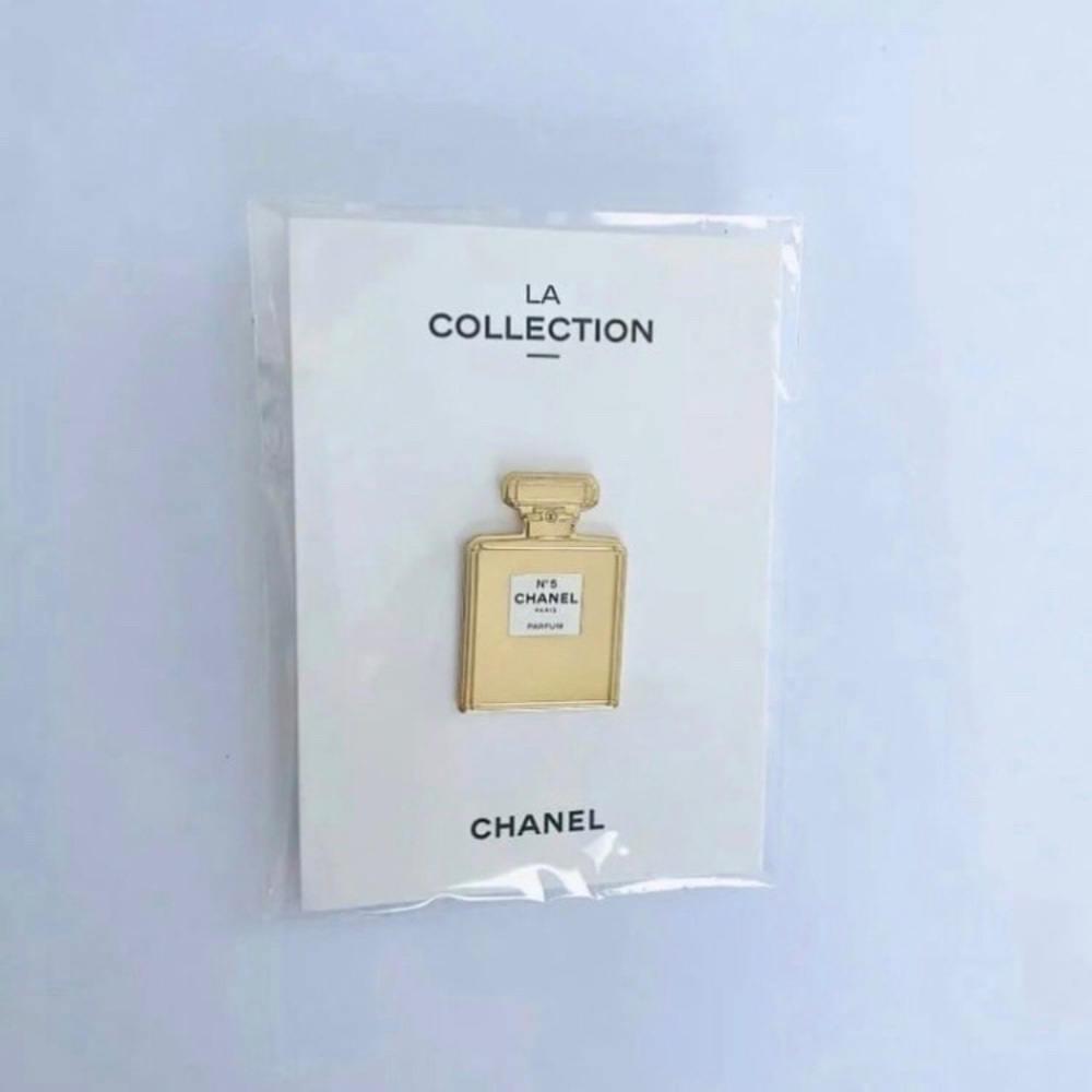 Brand New Authentic Chanel VIP Perfume Bottle Gold Tone Pin Brooch